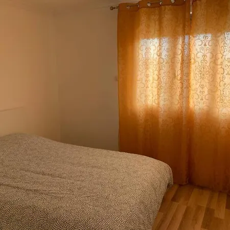 Apartment Superbe T3 Spacieux, Lumineux Et Sans Vis-a-vis *
